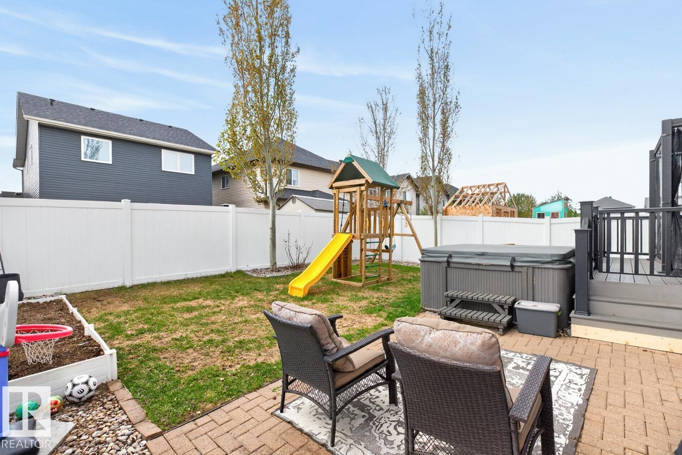 7583 ELLESMERE WY - 38