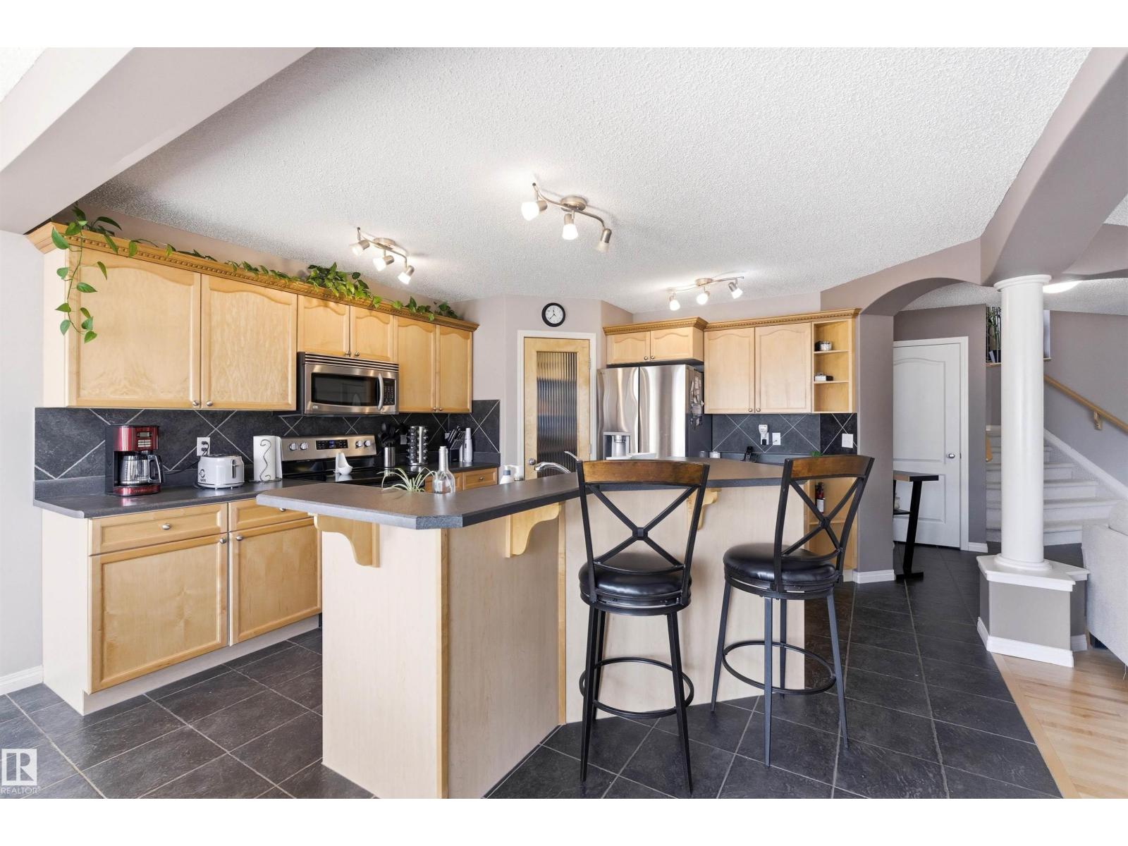 7307 SINGER WY NW - 9
