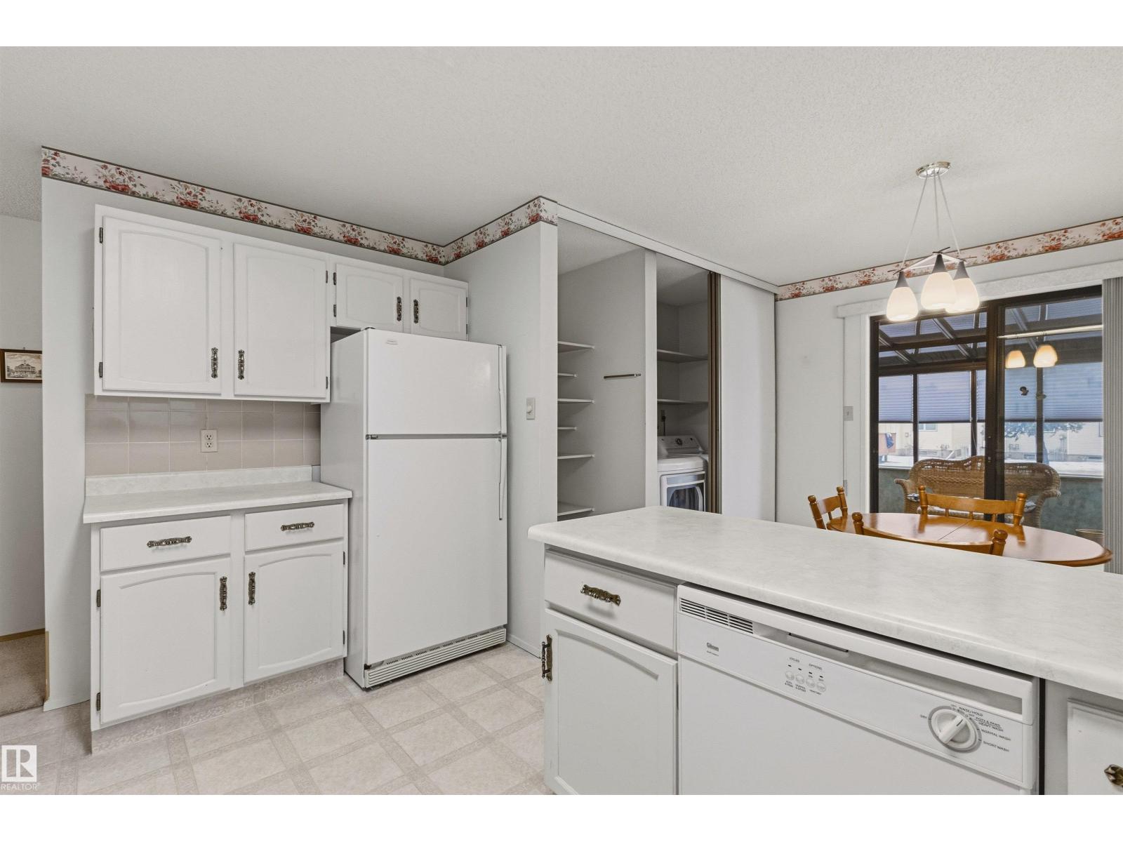 10670 153 AV NW - 17