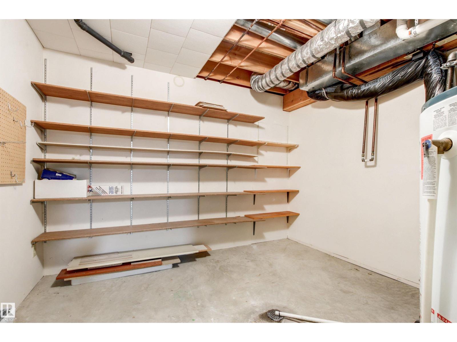 10670 153 AV NW - 53