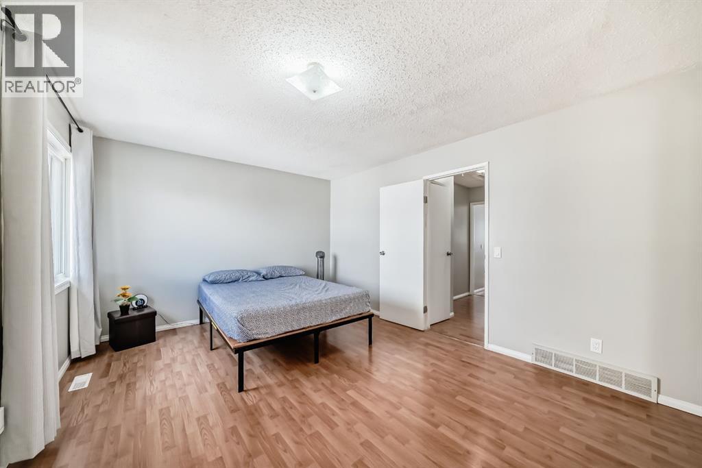 #702 9930 Bonaventure Drive SE - 19