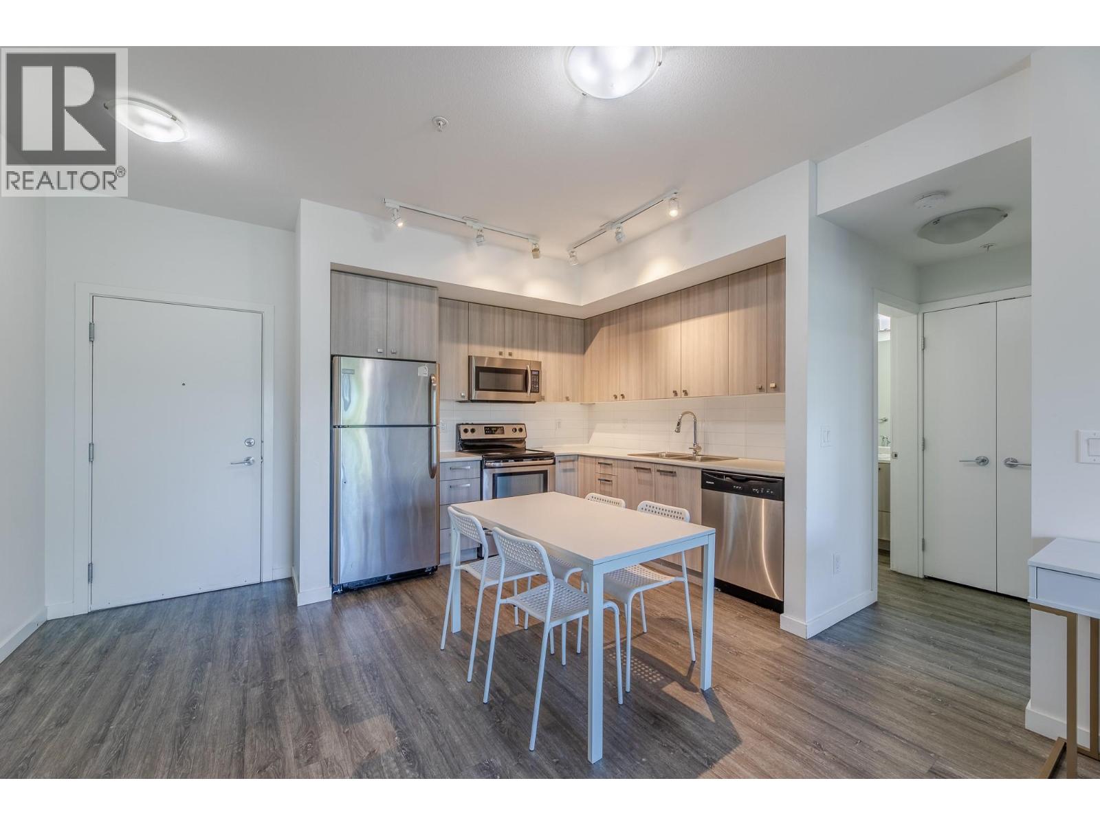 109 935 academy Way, Kelowna