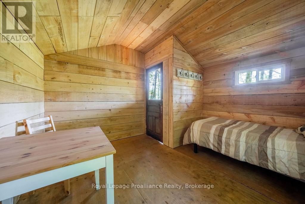 1633 BREWER ROAD - 21