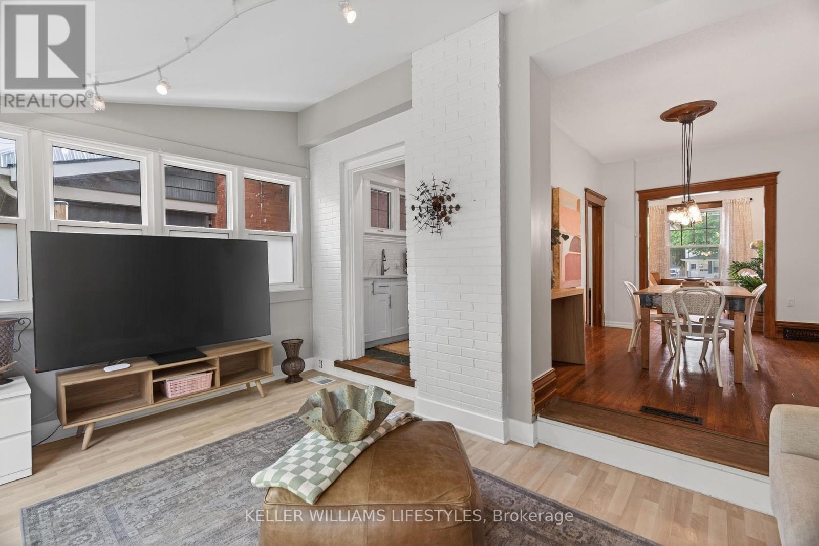 882 1/2 WILLIAM STREET - 13