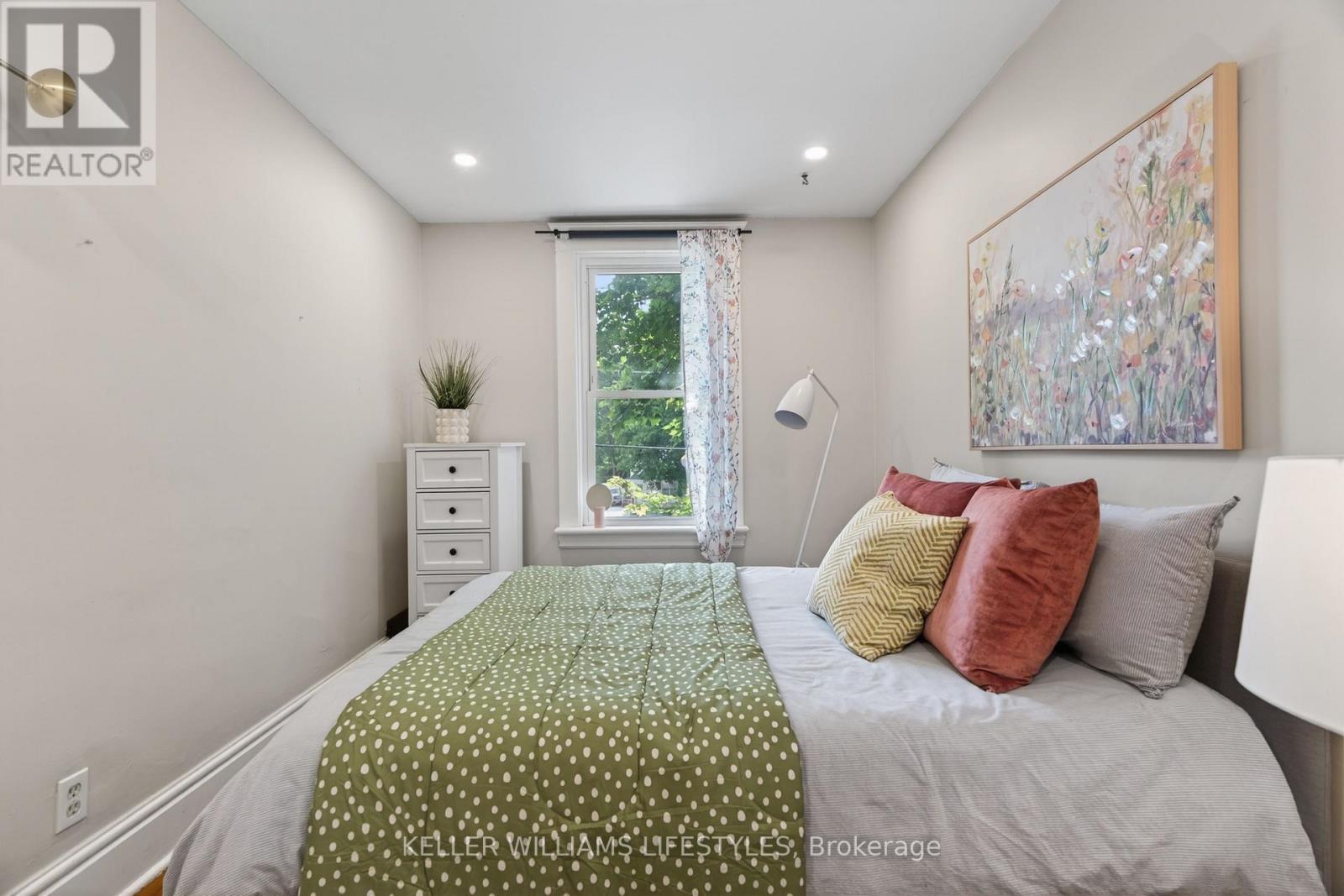 882 1/2 WILLIAM STREET - 30