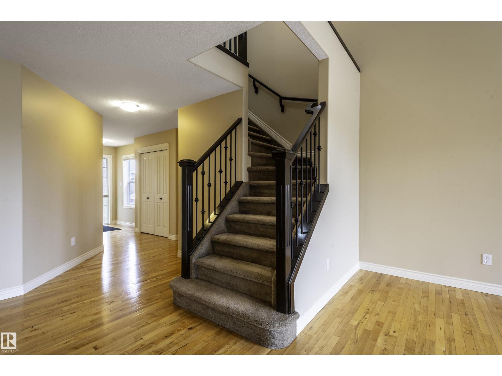 9811 103 AV — photo 11