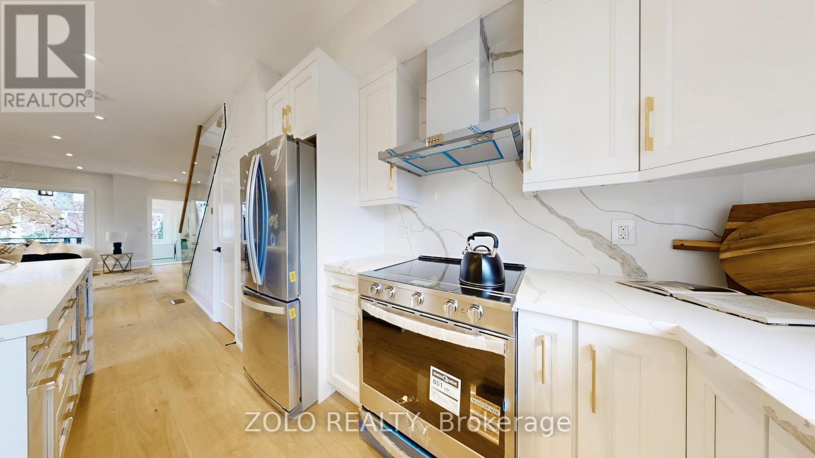 98 WOODMOUNT AVENUE - 16