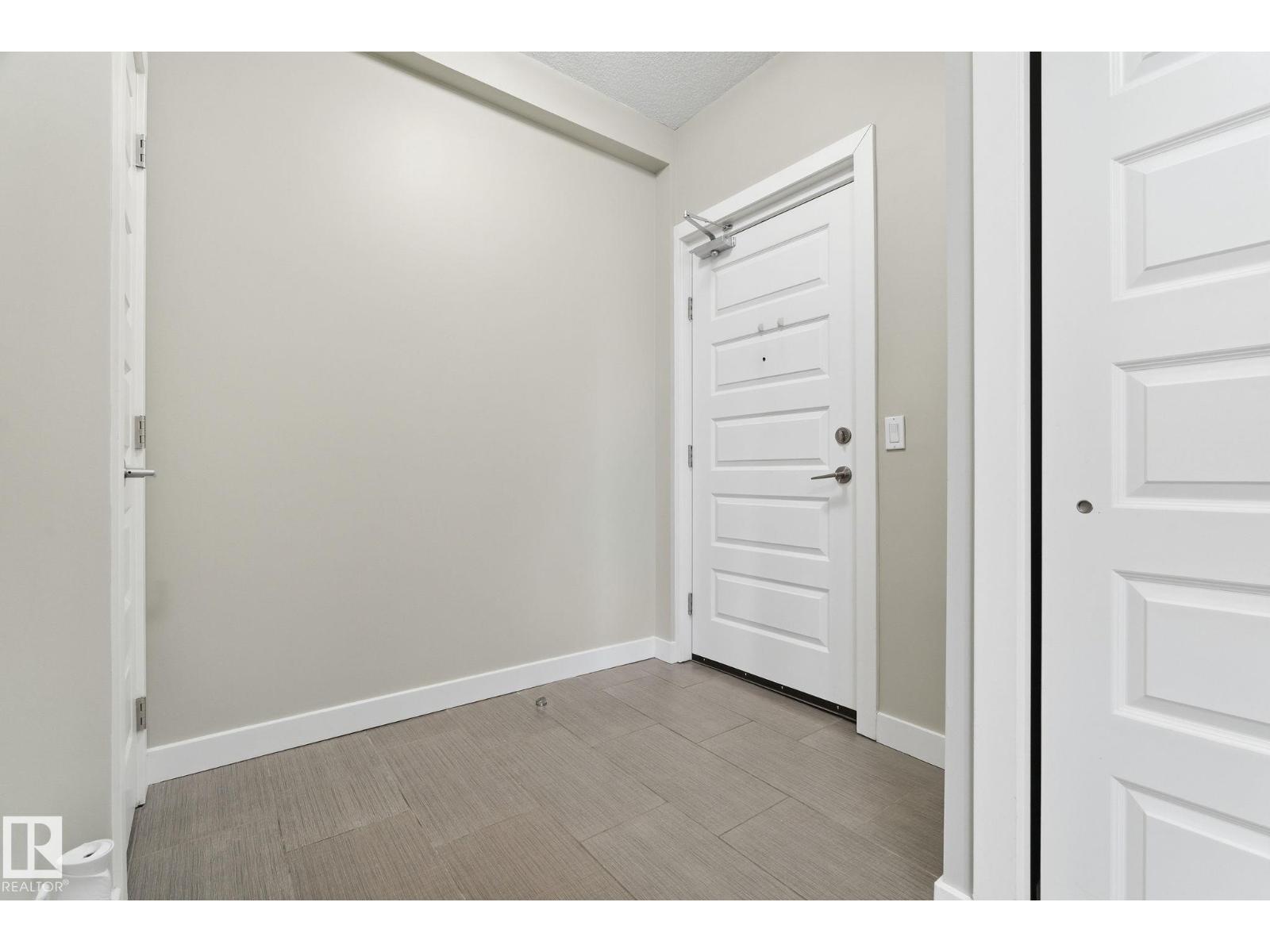 #214 1238 Windermere WY SW - 16