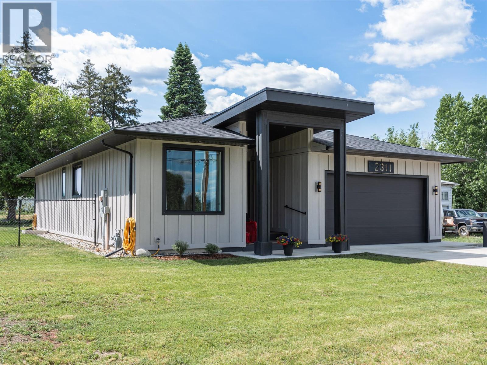2311 Thornber Street - 25