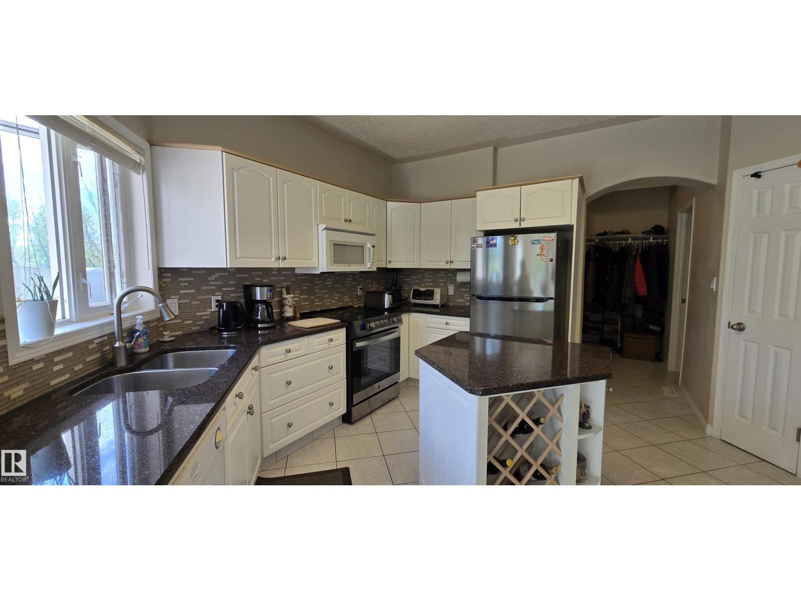 11911 231 ST NW - 18