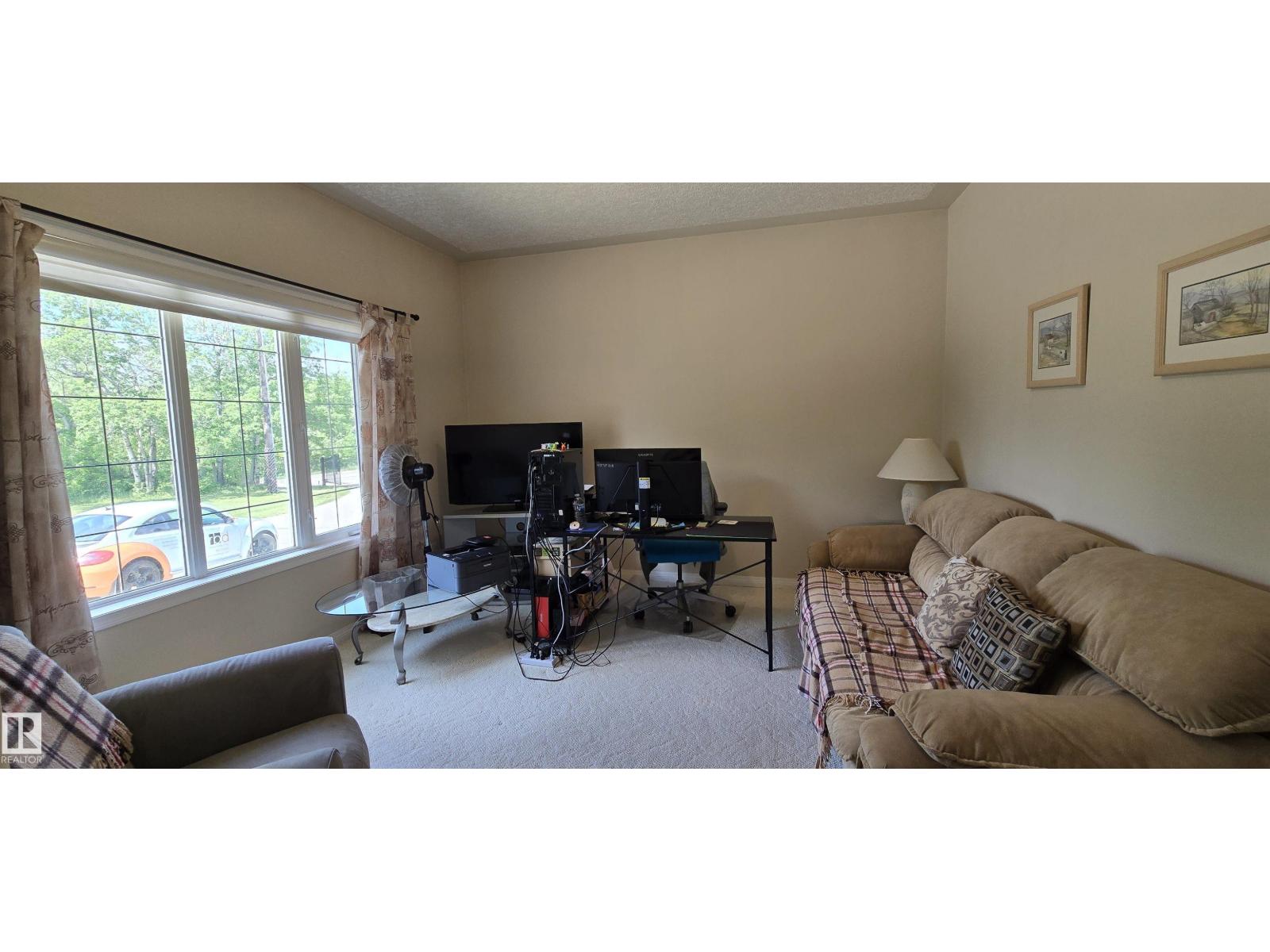 11911 231 ST NW - 21