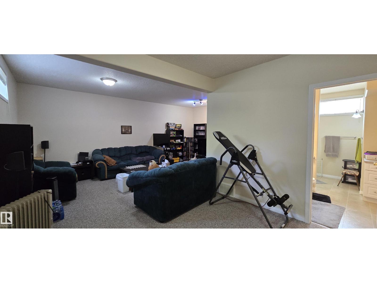 11911 231 ST NW - 32