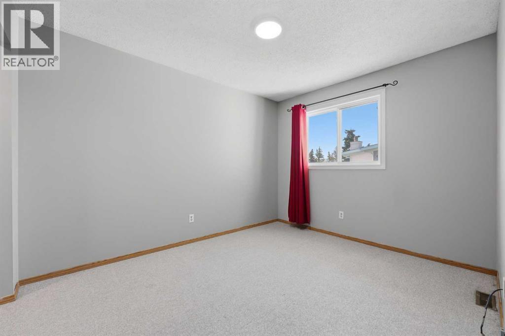 #63 3015 51 Street SW - 20