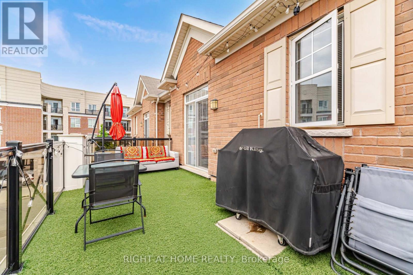 #311 269 GEORGIAN DRIVE - 32