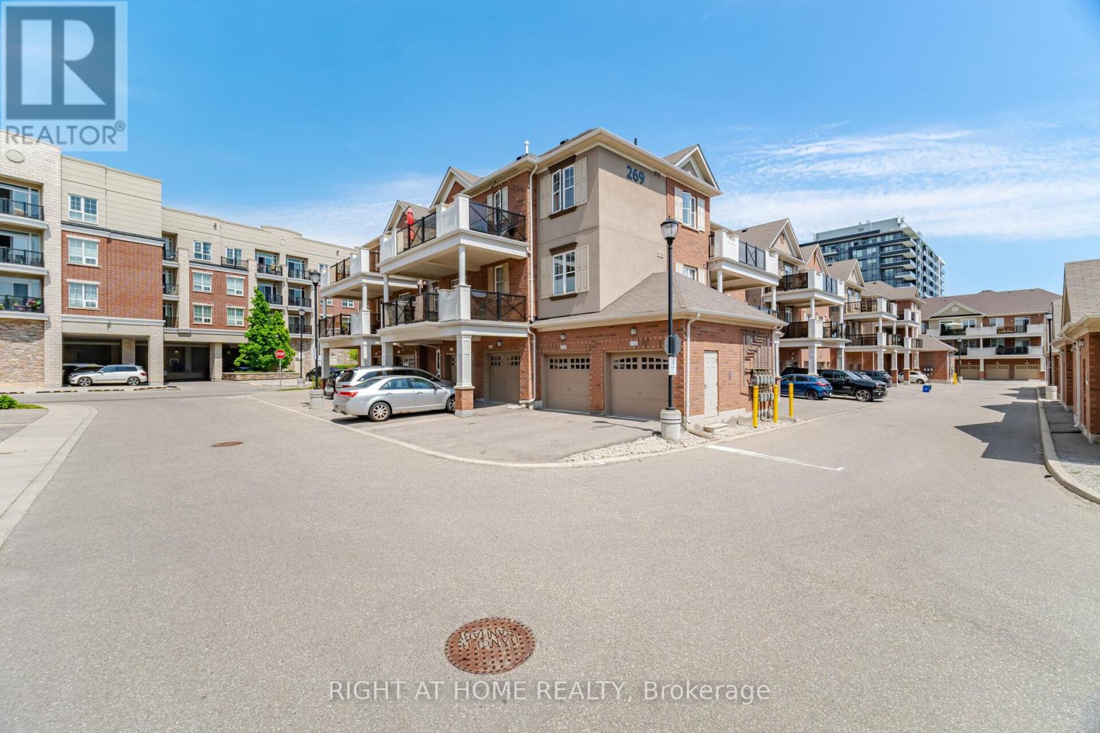 #311 269 GEORGIAN DRIVE - 35