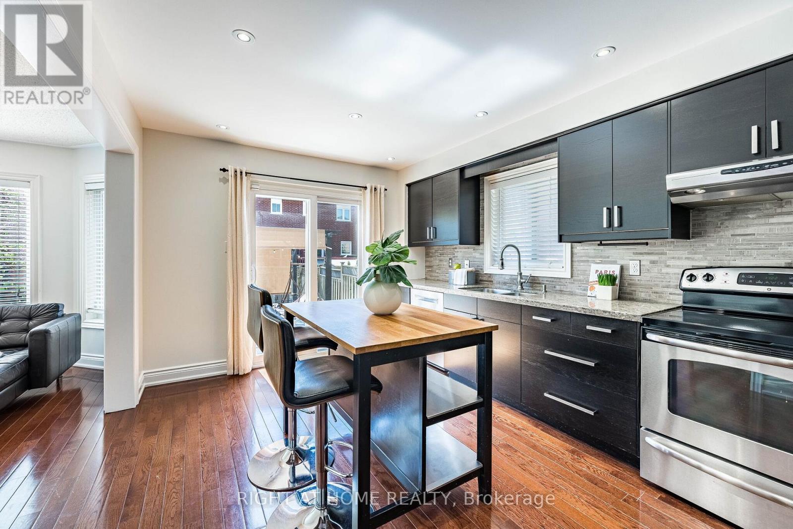 3928 HAZELRIDGE ROAD - 11