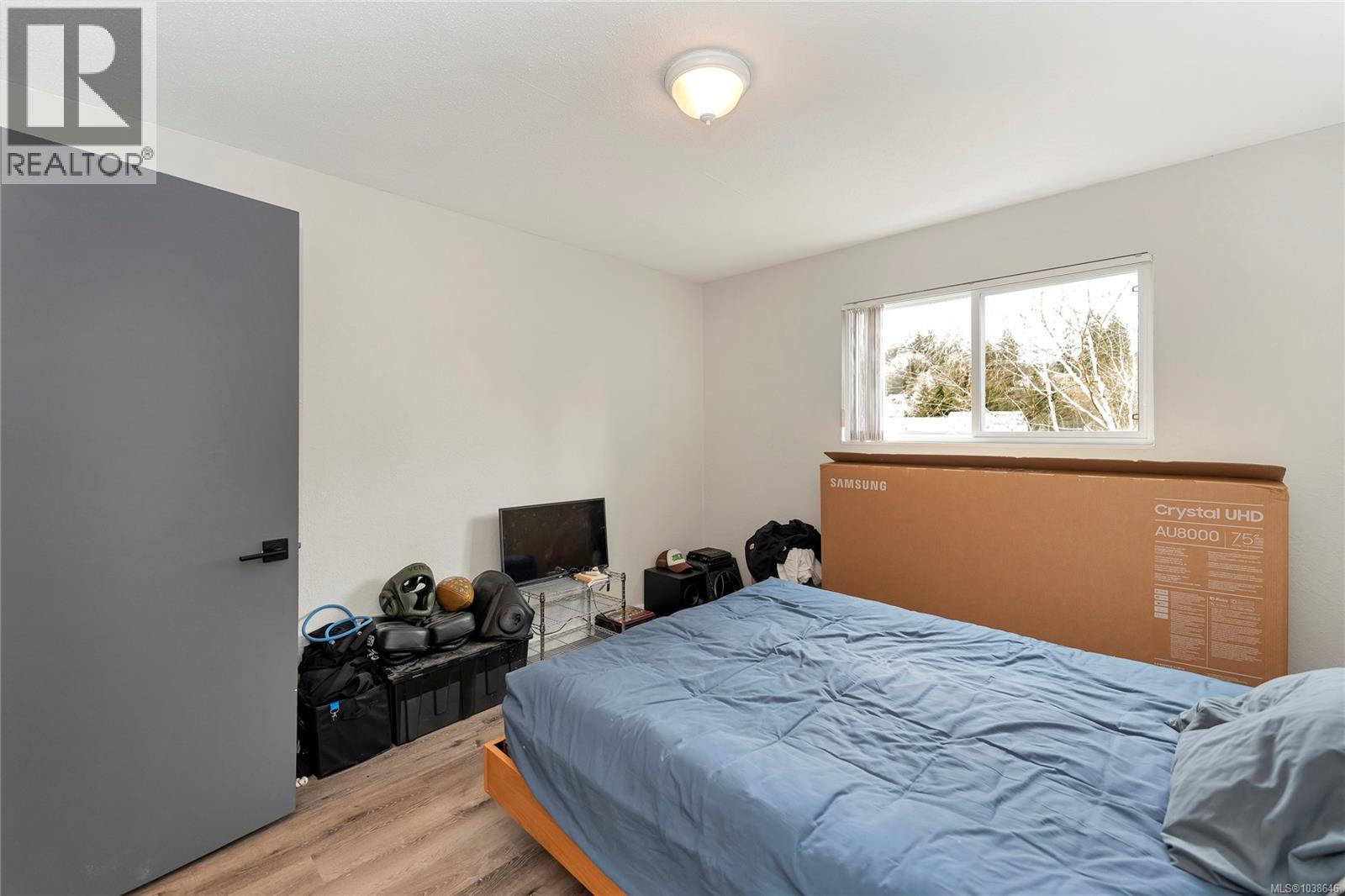 #304 3040 Pine St - 13