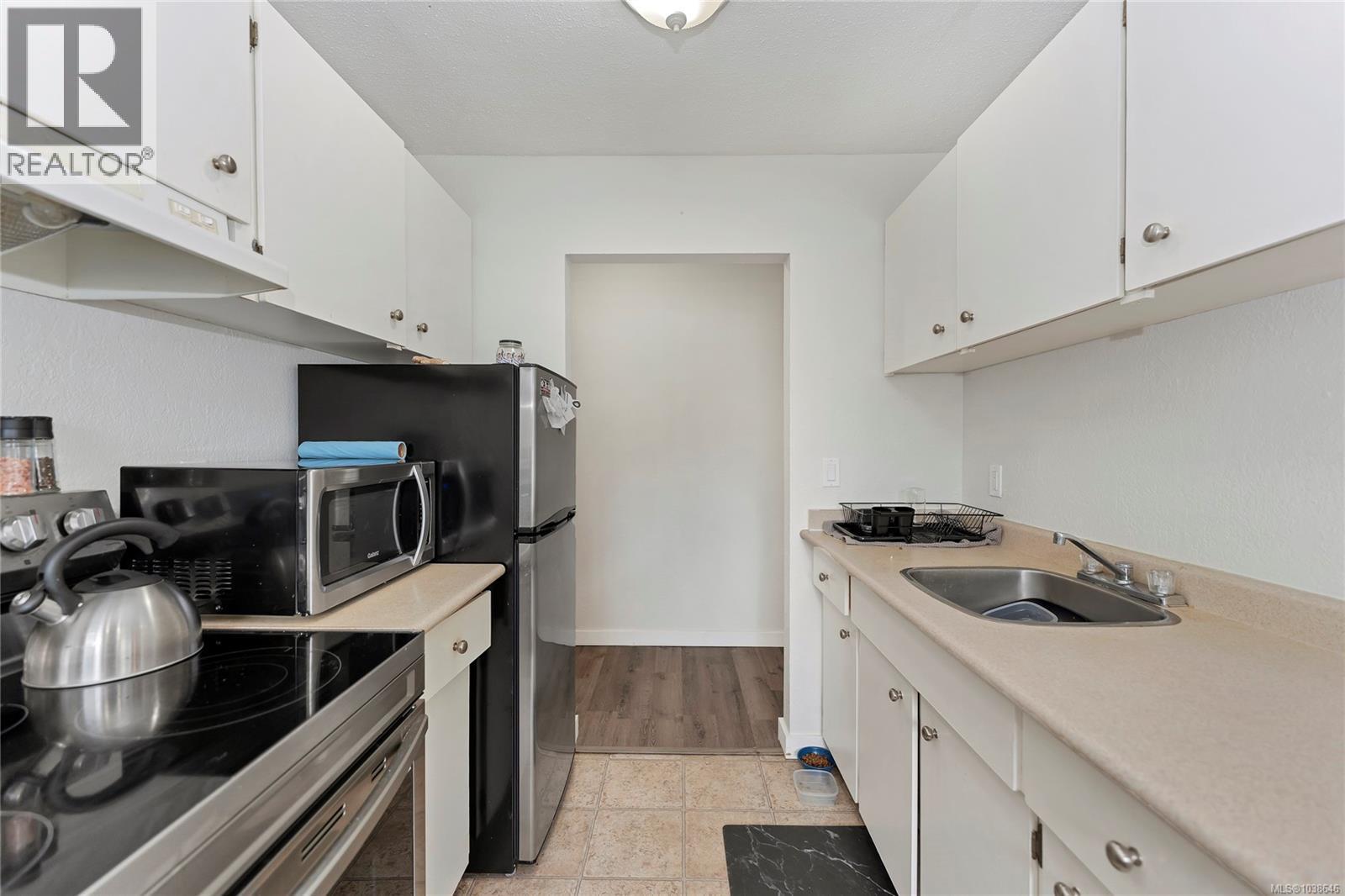 #304 3040 Pine St - 7
