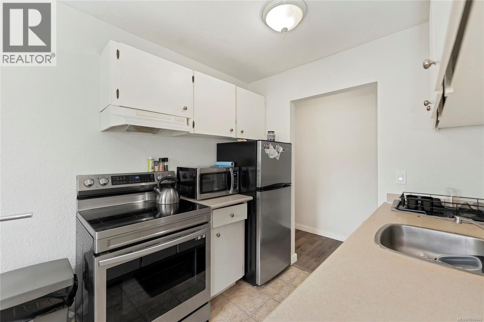 #304 3040 Pine St - 9
