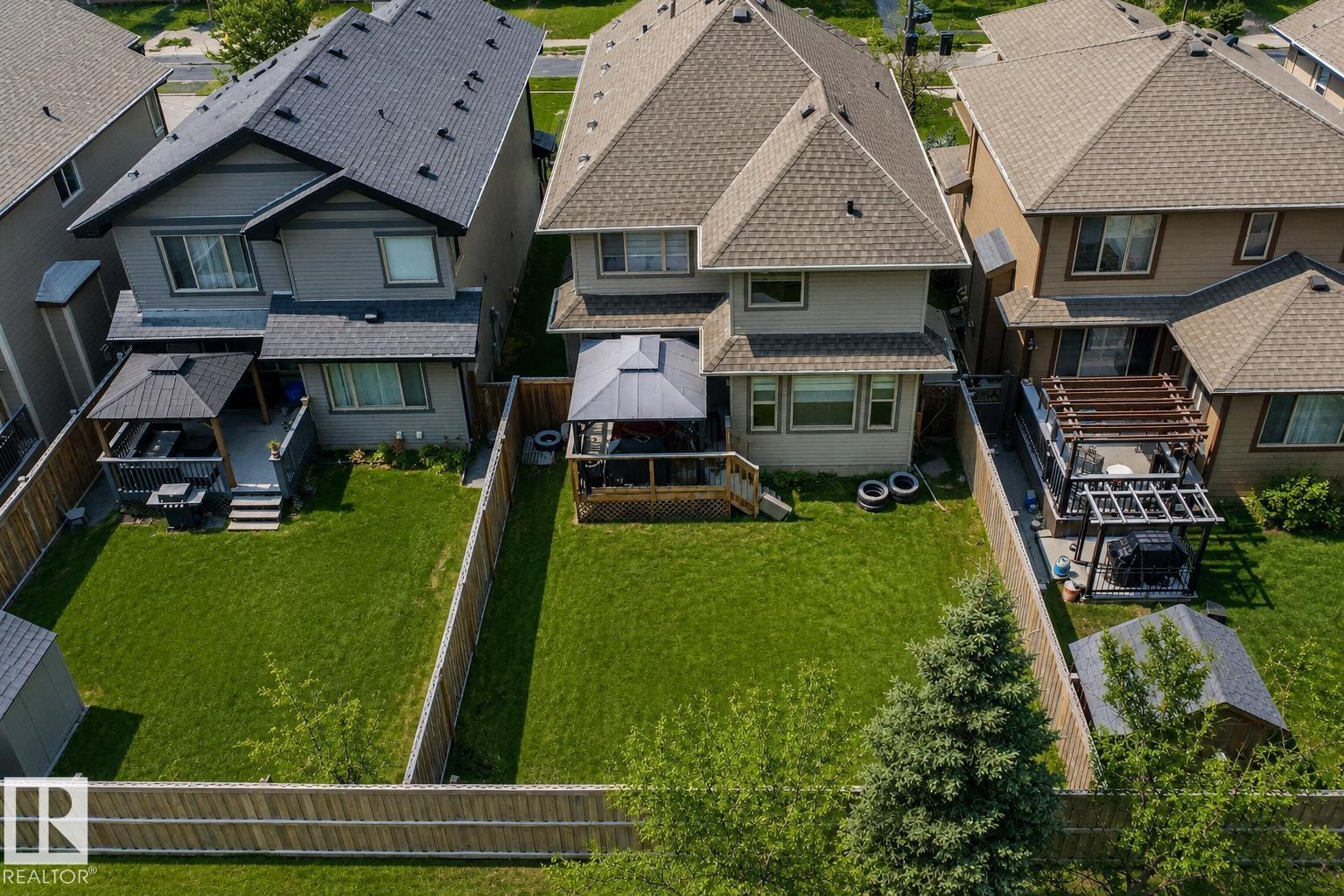 469 Ainslie Crescent SW SW - 4