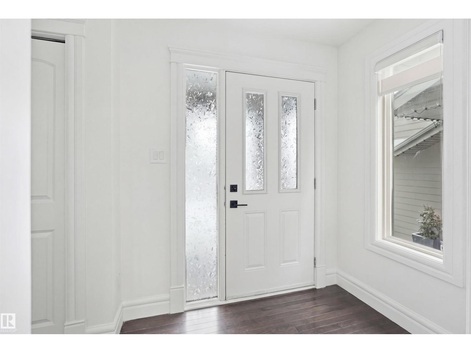 469 Ainslie Crescent SW SW - 22