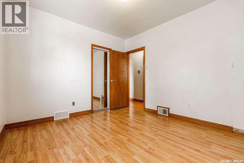 901 1st STREET E - 12