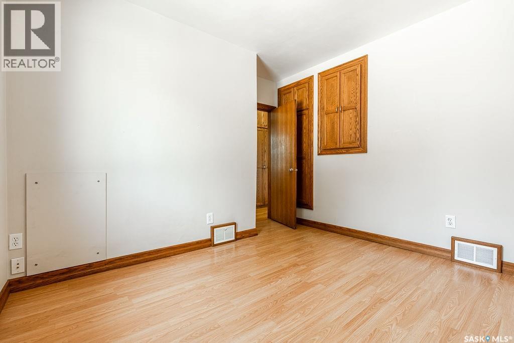 901 1st STREET E - 21