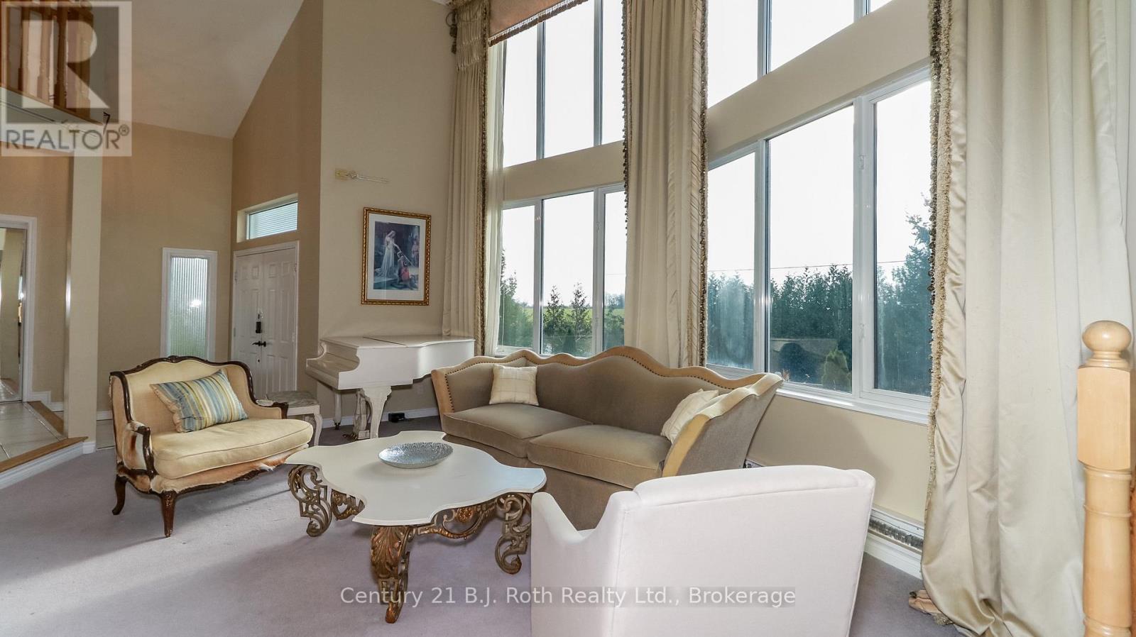 20 GRANT AVENUE - 4