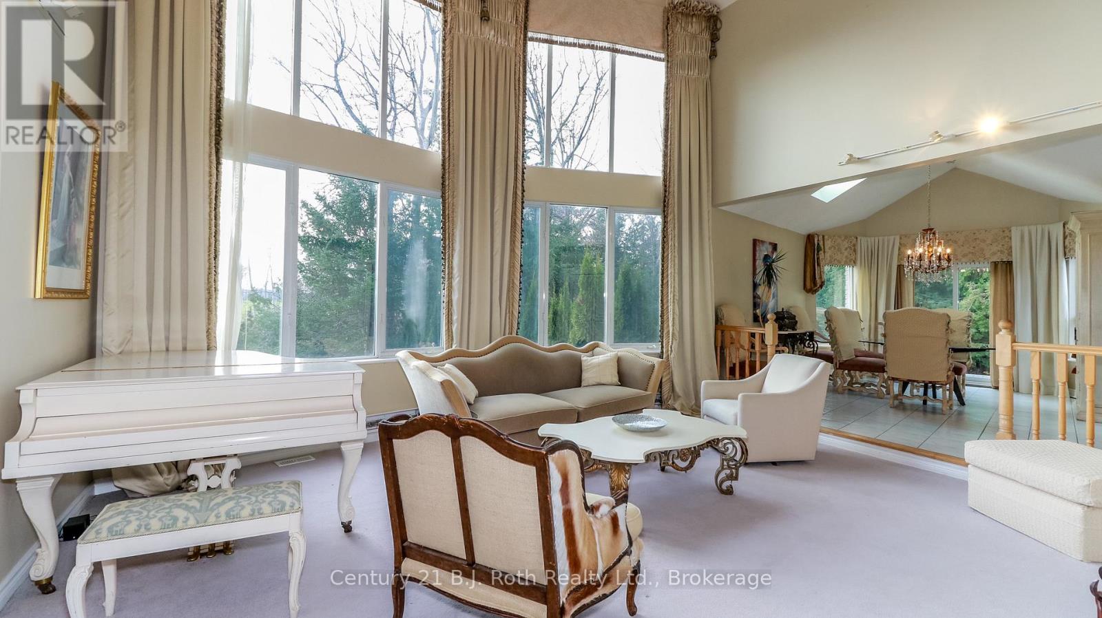 20 GRANT AVENUE - 8