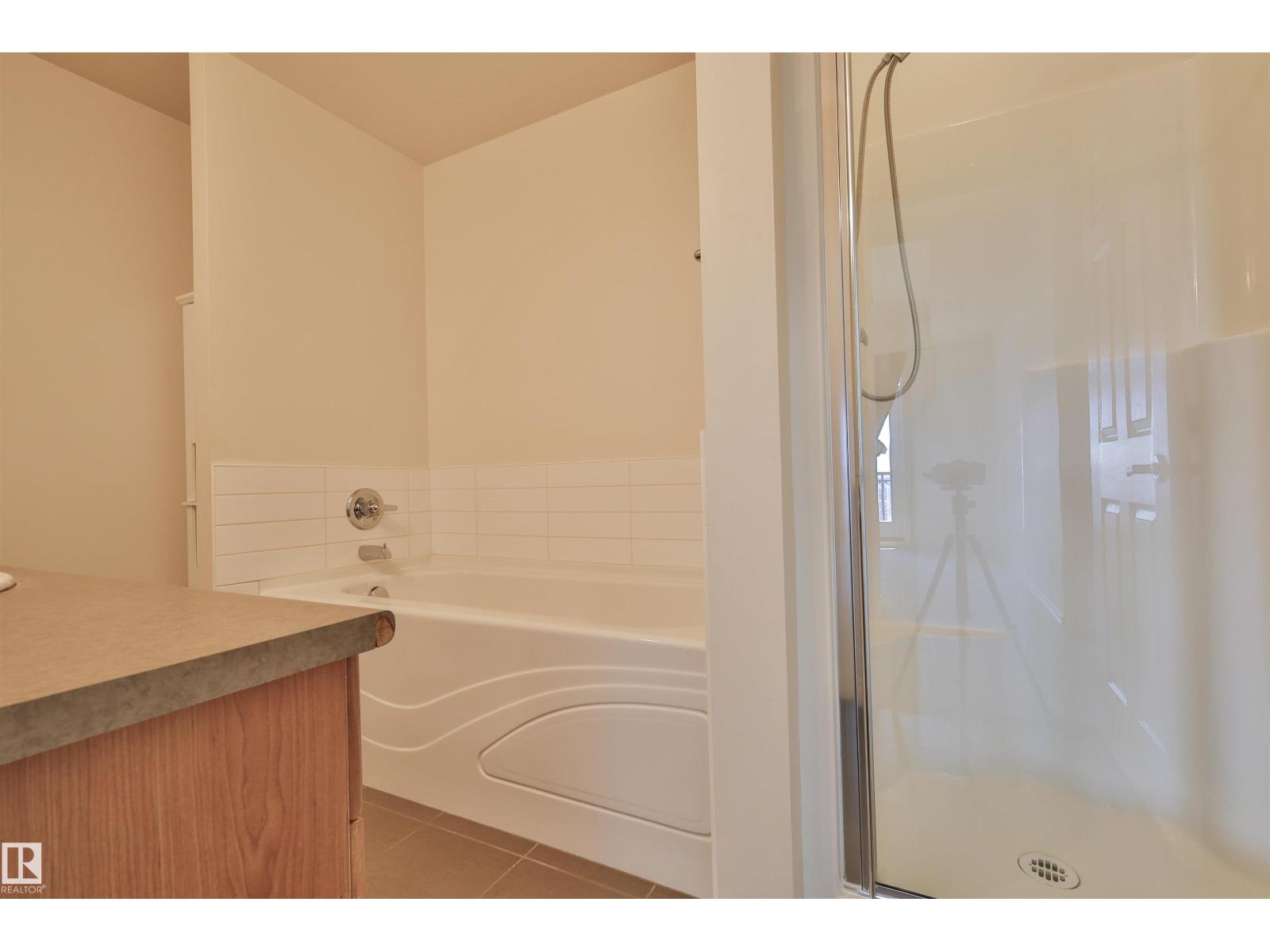 #906 9020 JASPER AV NW — photo 28