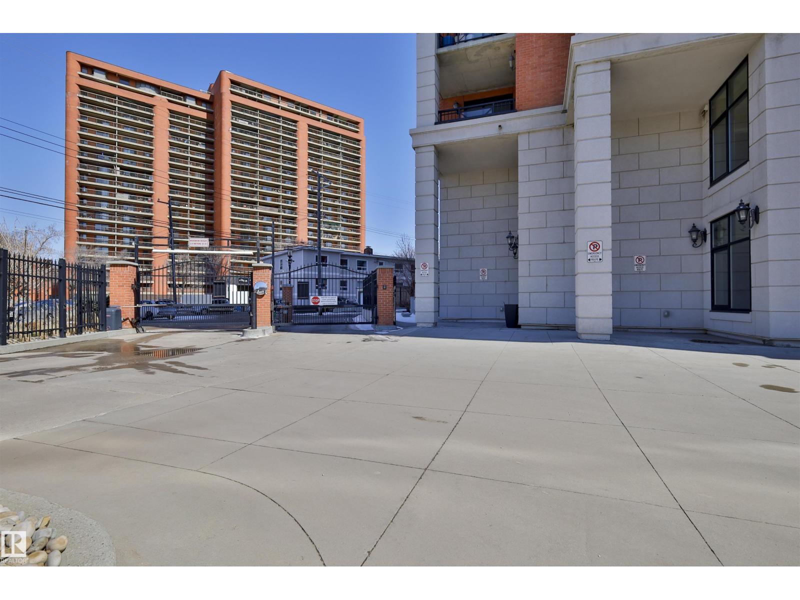 #906 9020 JASPER AV NW — photo 37