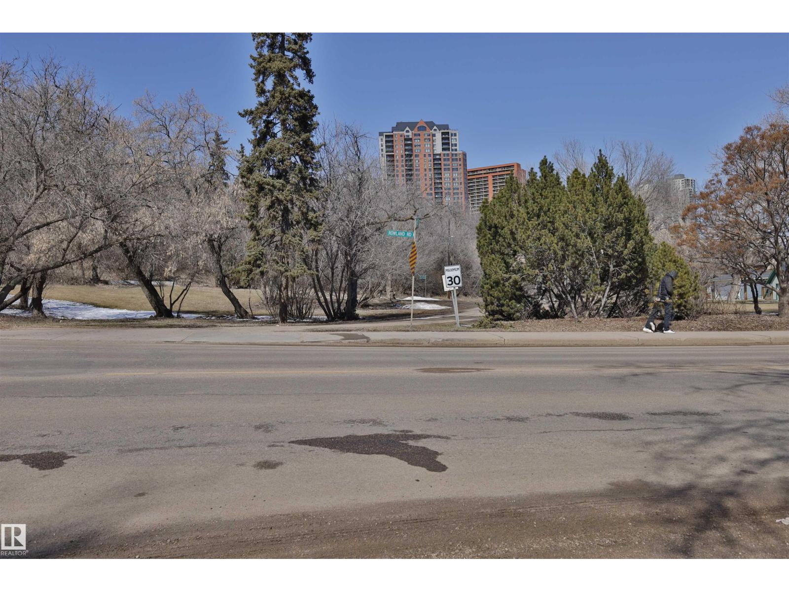 #906 9020 JASPER AV NW — photo 41