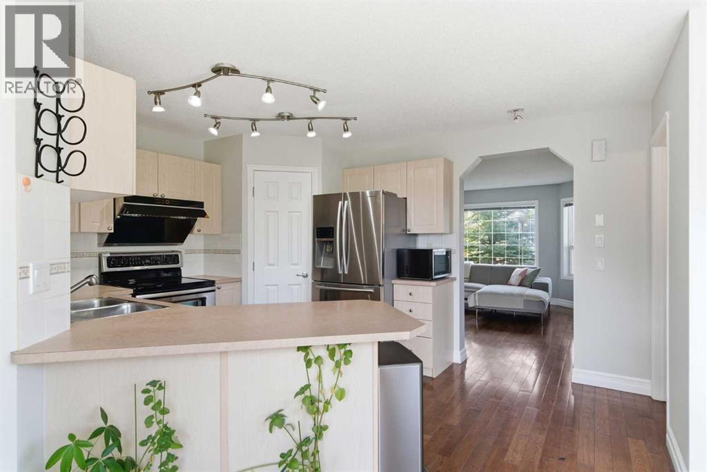 204 Citadel Bluff Close NW - 15