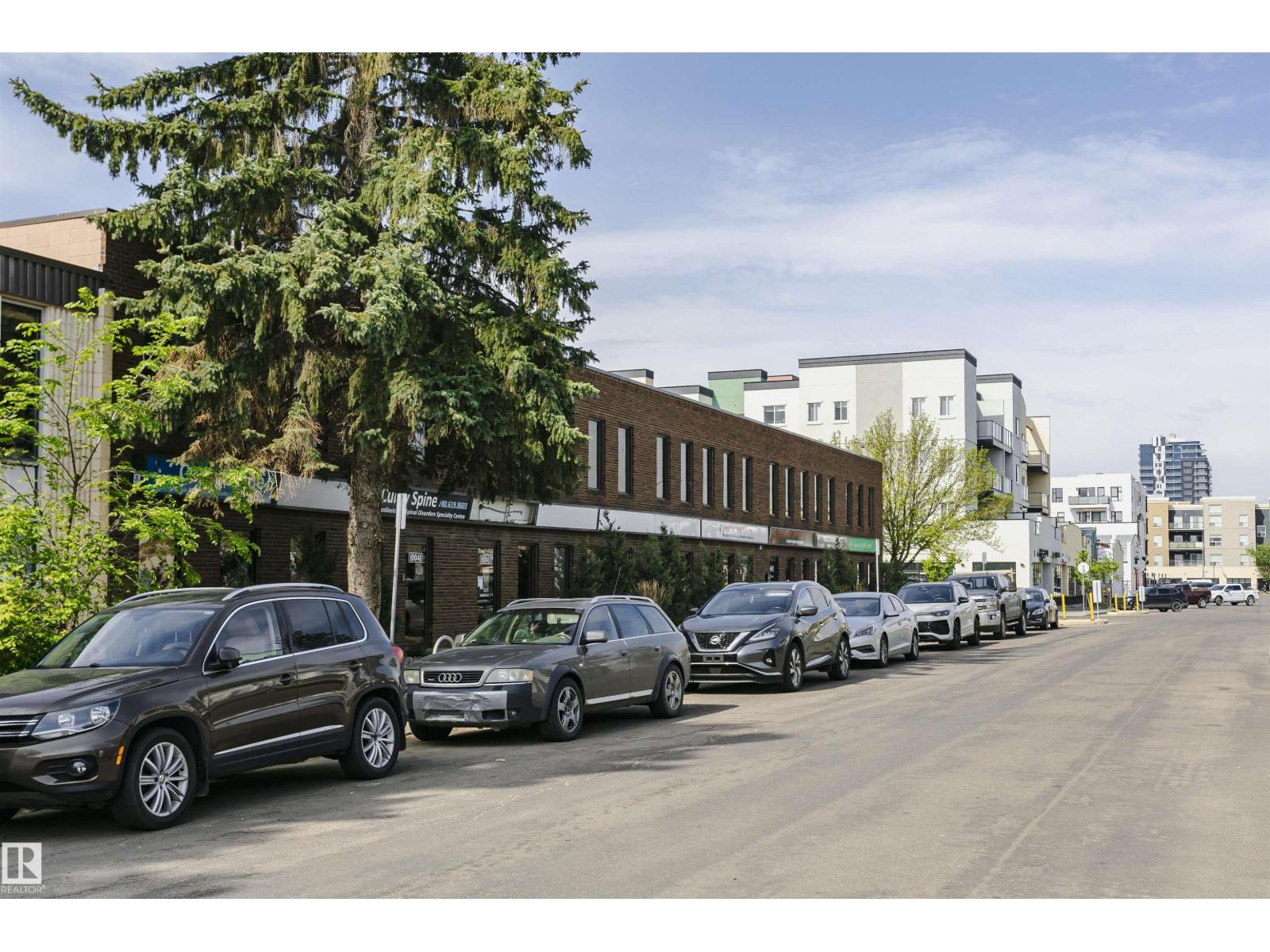 10035 81 AV NW NW - 43