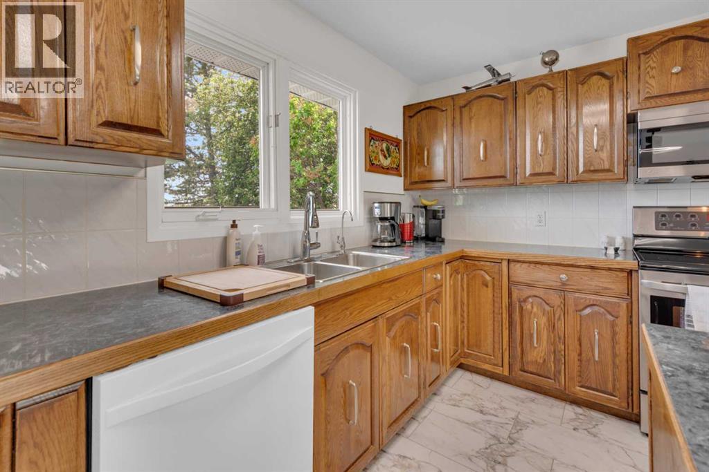 417 Cottonwood Drive — photo 13