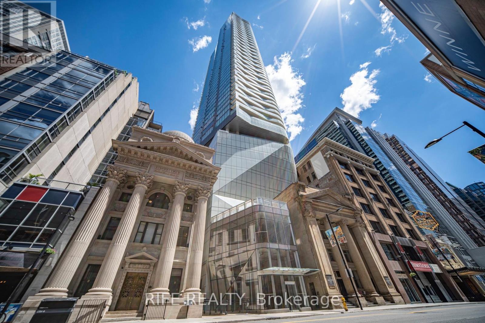 #2204 197 YONGE STREET - 21