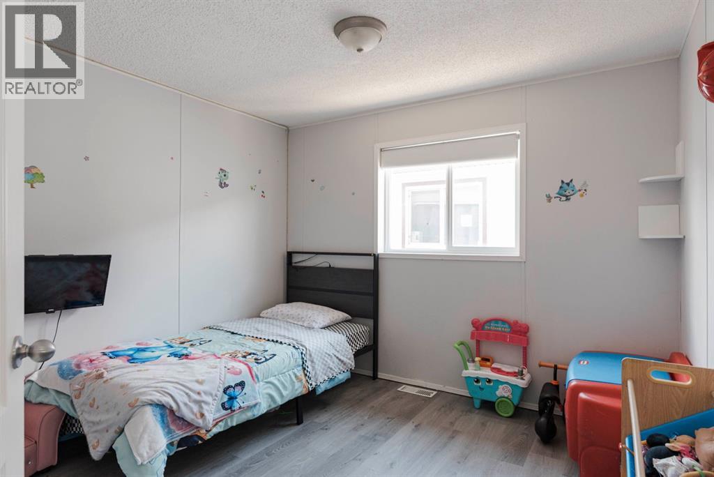 521 Mckinlay Crescent - 28