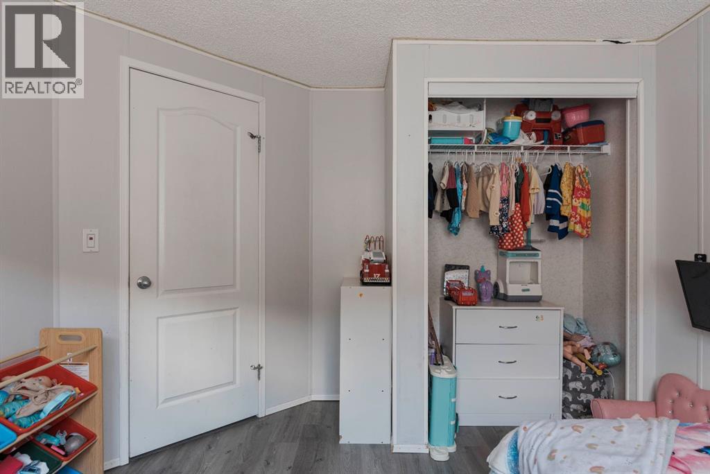 521 Mckinlay Crescent - 29