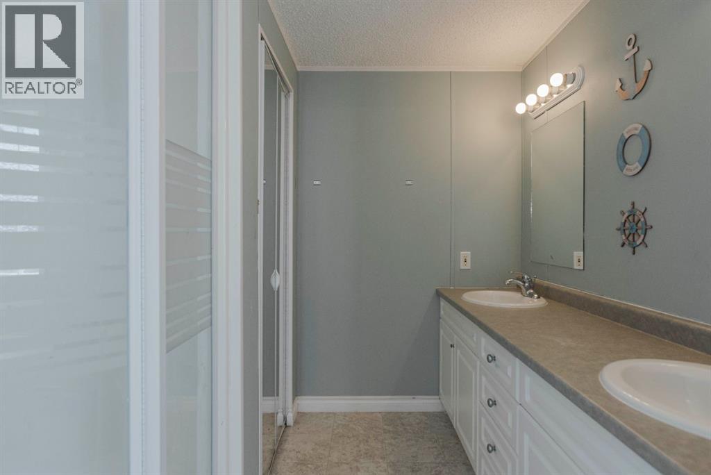 521 Mckinlay Crescent - 33