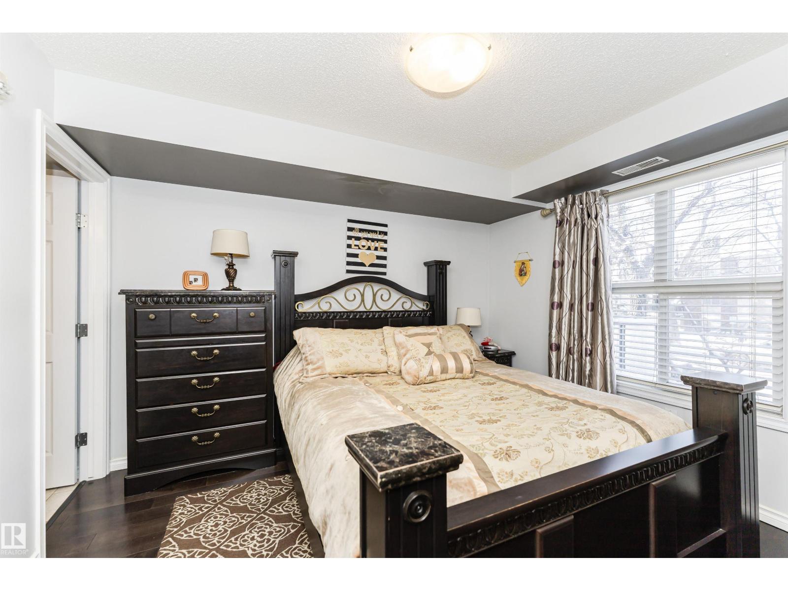#107 10118 106 AV NW - 27