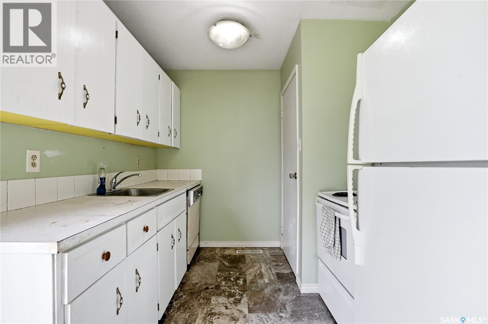 39 Trident CRESCENT - 10
