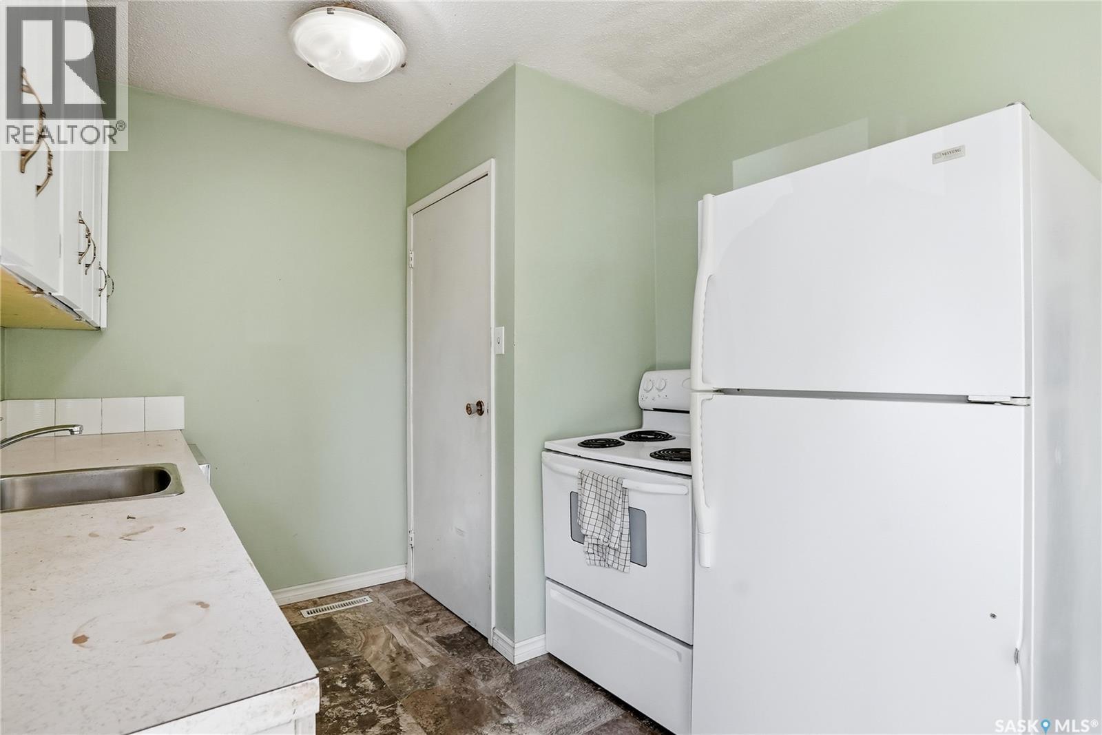 39 Trident CRESCENT - 11