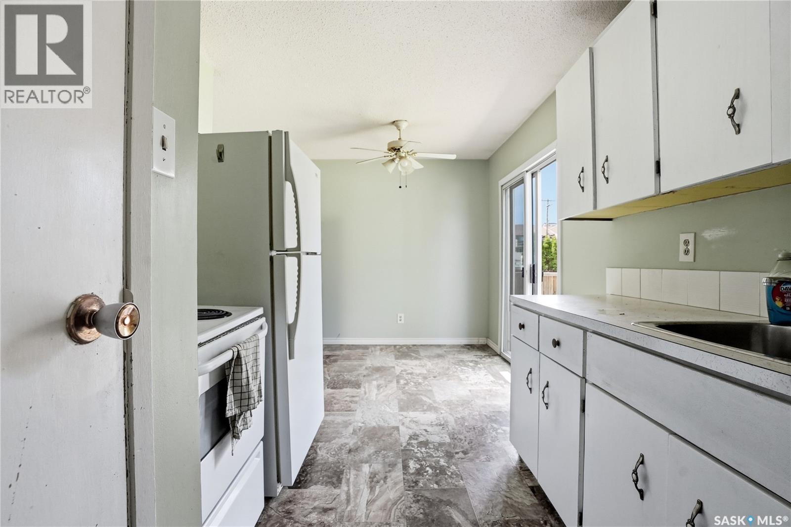 39 Trident CRESCENT - 12