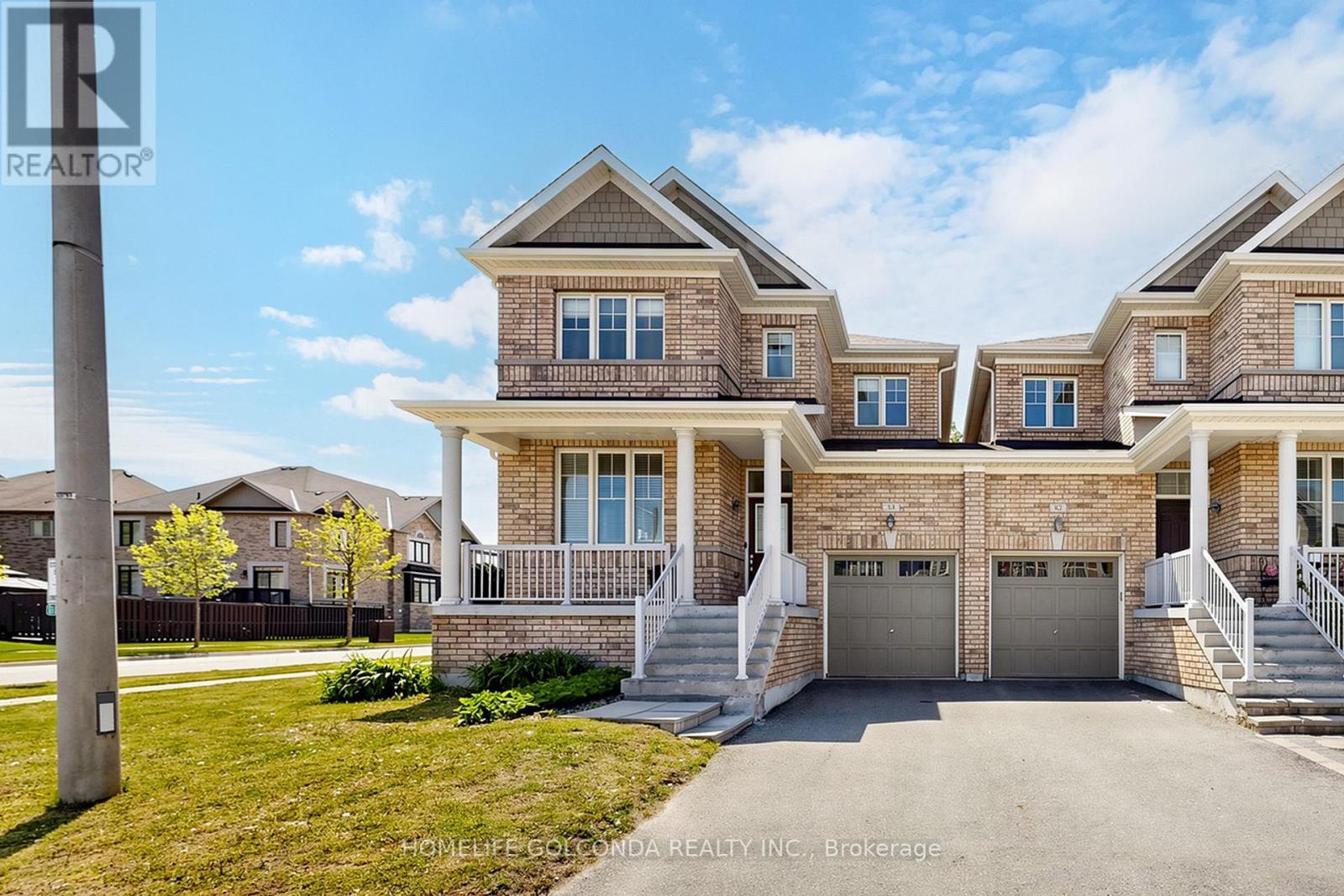 Listing photo of 84 PAVLOVA CRESCENT