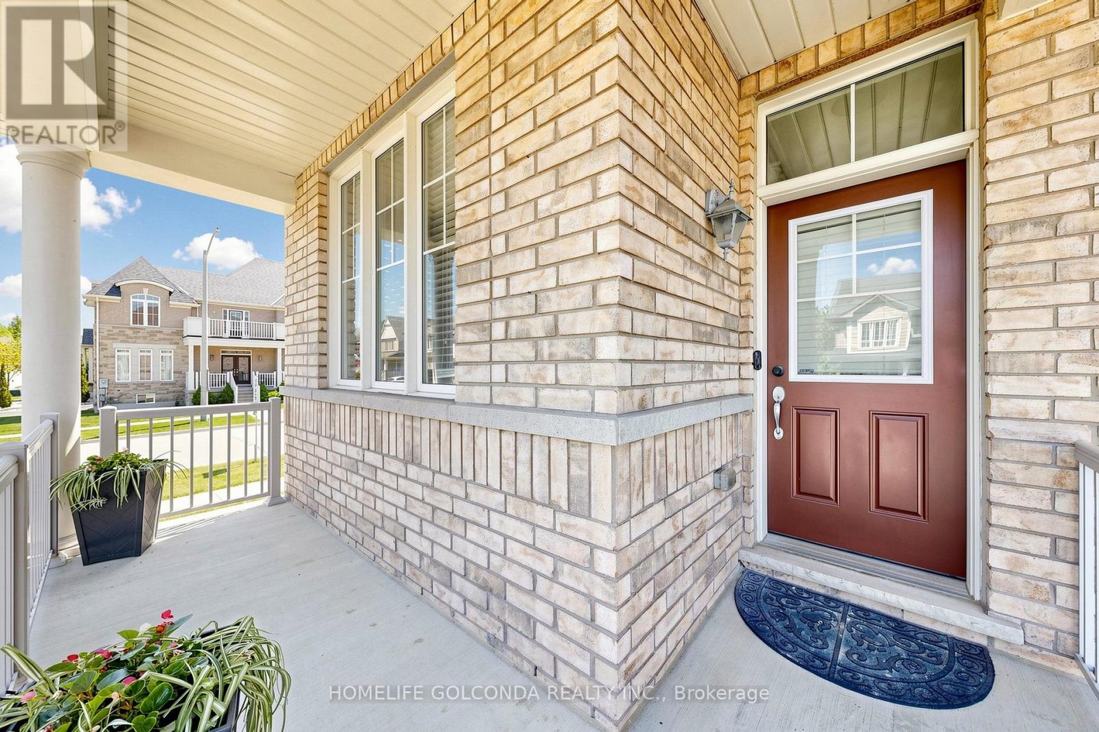 84 PAVLOVA CRESCENT - 3