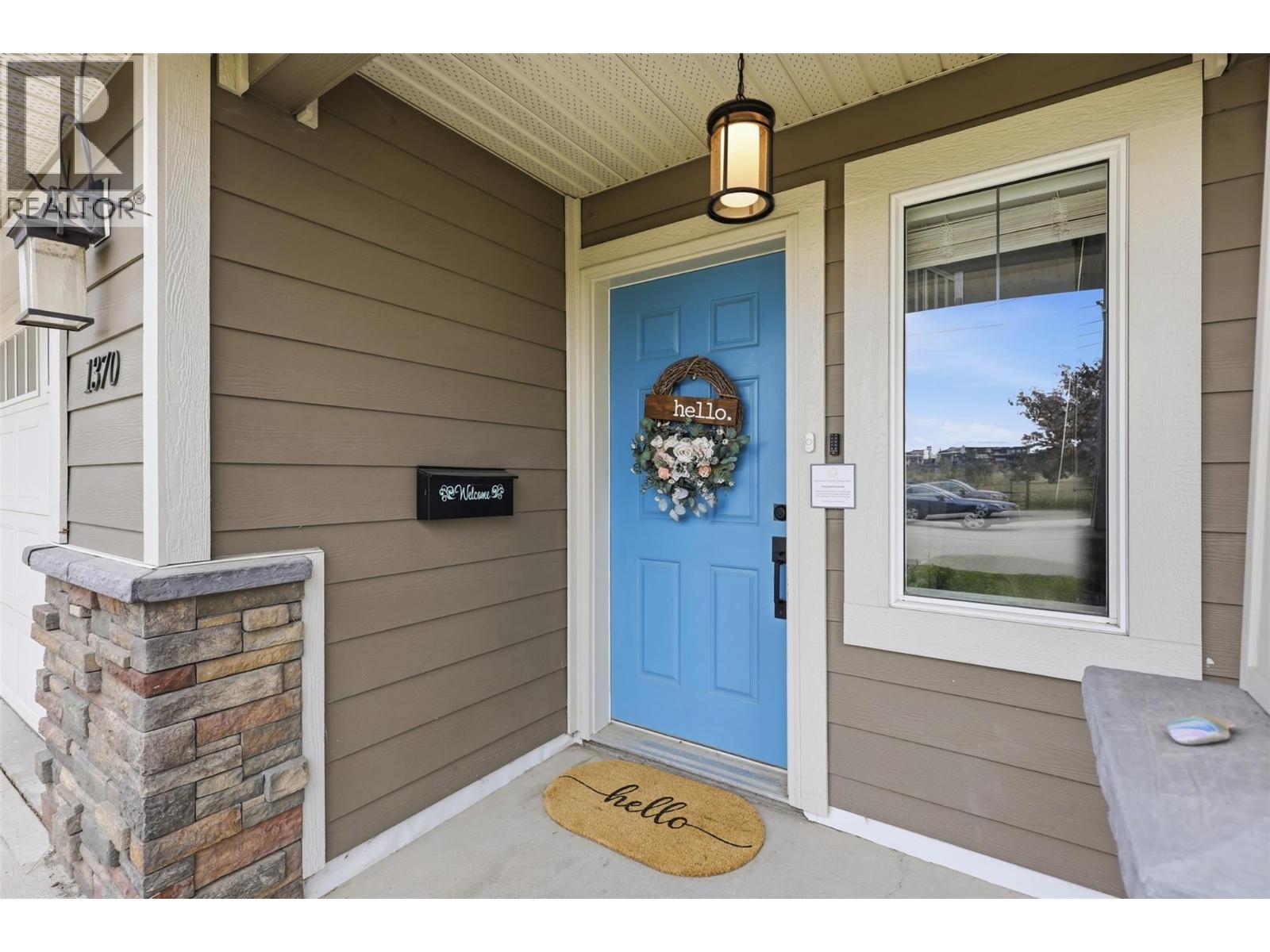 1370 PACIFIC Way - Image 2