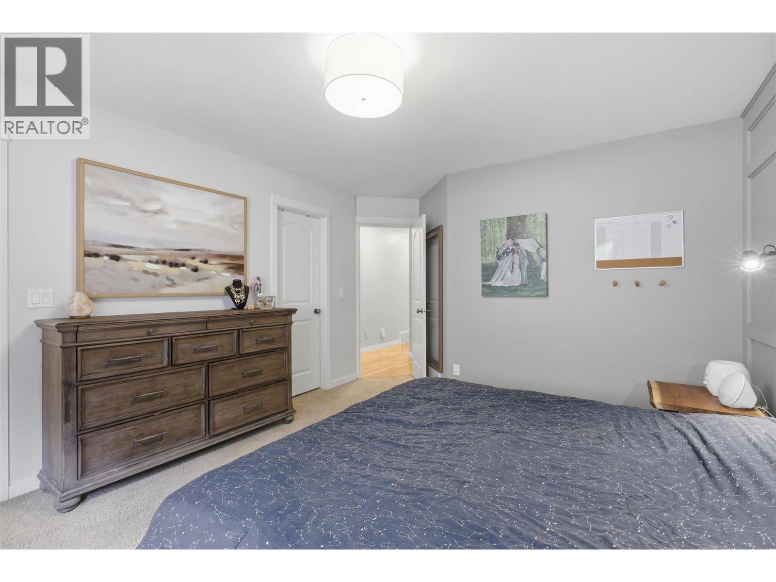 1370 PACIFIC Way - 22