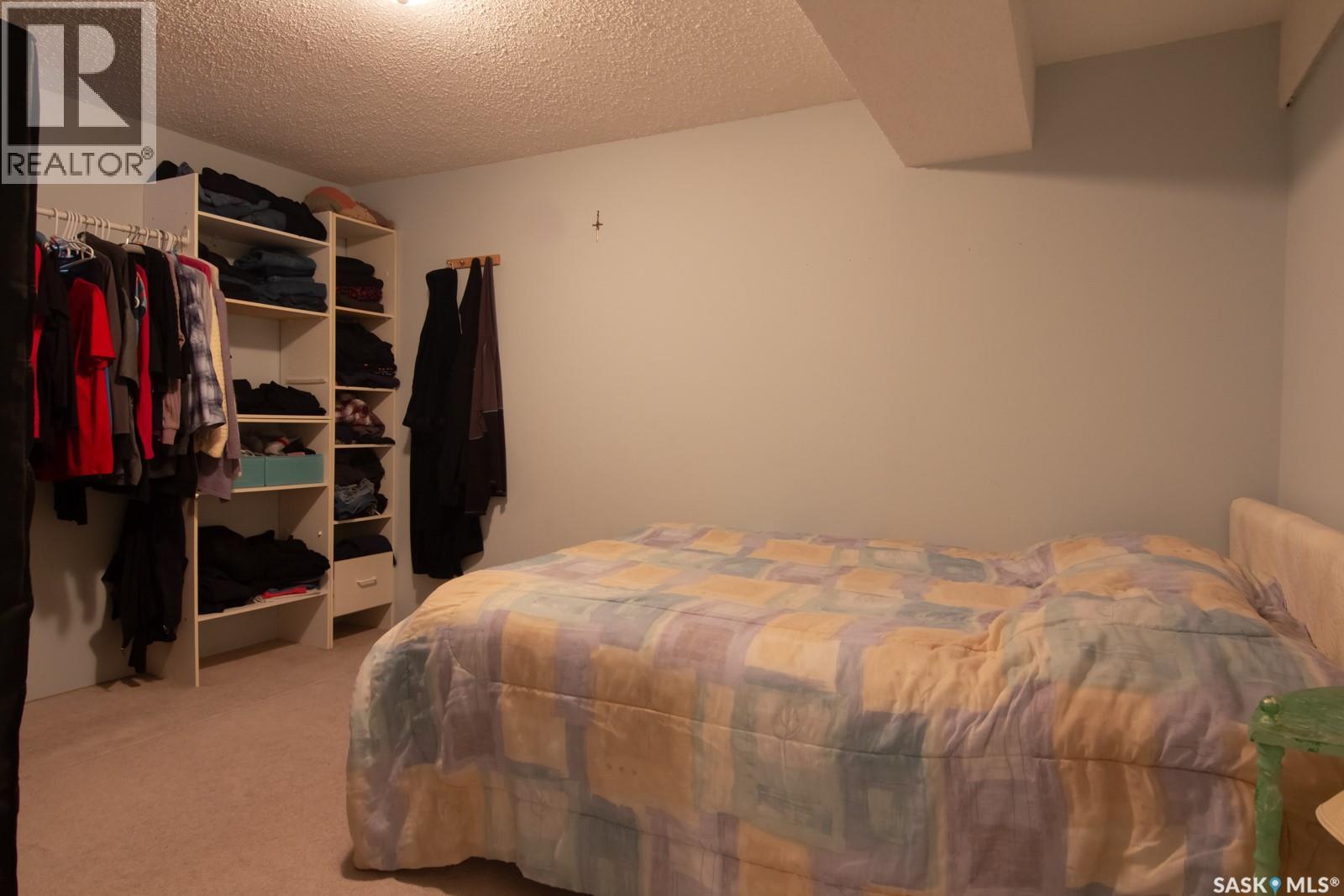 127 DEVONSHIRE CRESCENT - 21