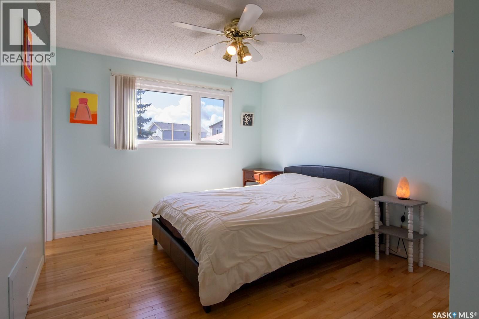 127 DEVONSHIRE CRESCENT - 13