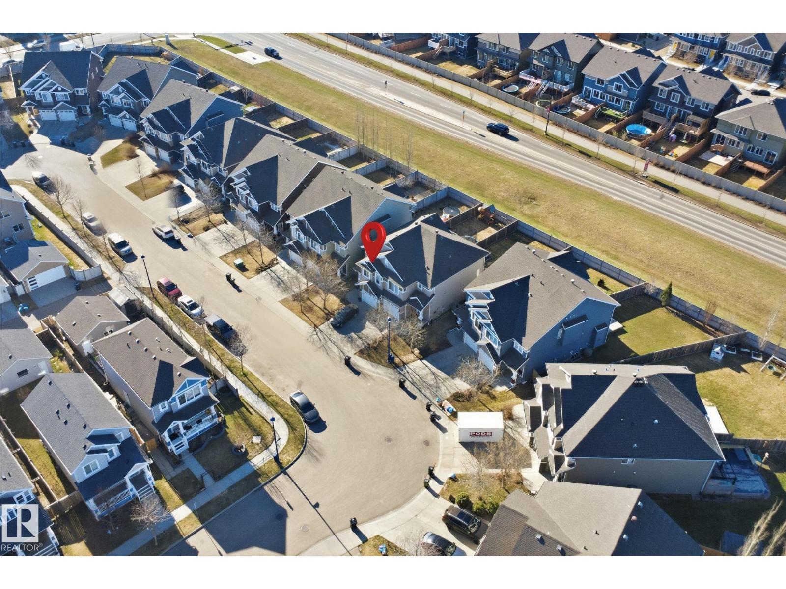 7323 24 Ave SW - 40